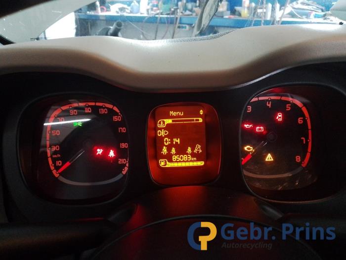 Fiat Panda/Pandina 0.9 TwinAir 60 Sloopvoertuig (2015, Wit)