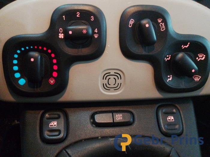 Fiat Panda/Pandina 0.9 TwinAir 60 Sloopvoertuig (2015, Wit)