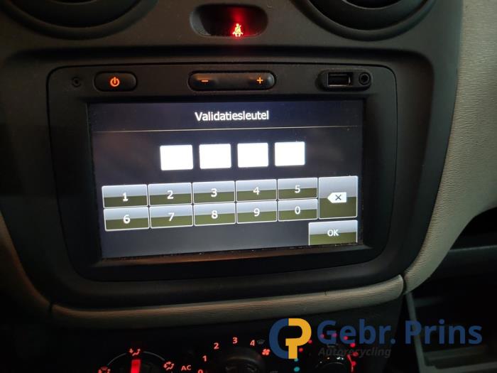 Dacia Dokker 1.5 dCi 90 Sloopvoertuig (2014, Licht, Zilvergrijs)