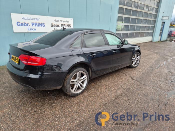 Audi A4 1.8 TFSI 16V Sloopvoertuig (2008, Zwart)