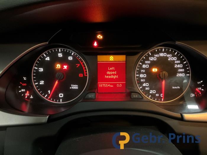 Audi A4 1.8 TFSI 16V Sloopvoertuig (2008, Zwart)