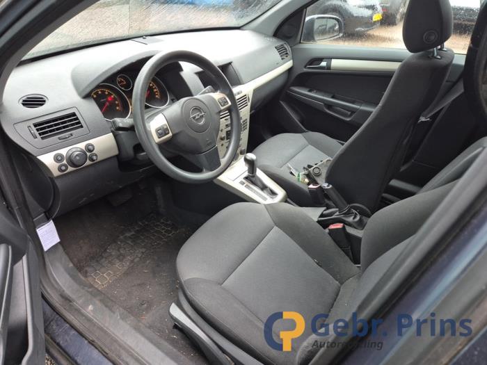 Opel Astra H 1.8 16V Sloopvoertuig (2008, Grijs)