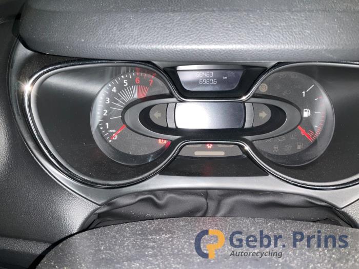 Renault Captur I 0.9 Energy TCE 12V Sloopvoertuig (2016, Bruin)