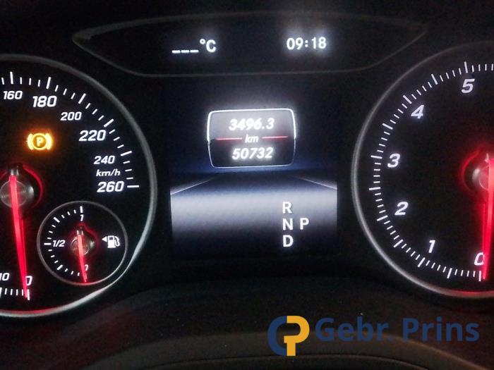 Mercedes B 1.6 B-180 BlueEFFICIENCY Turbo 16V Sloopvoertuig (2014, Grijs)