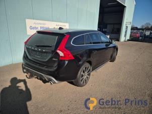 Volvo V60 I 2.4 D6 20V AWD Twin Engine Plug-in Hybrid Sloopvoertuig (2015, Zwart)