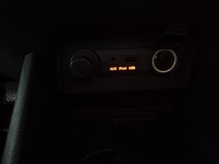 Kia Rio III 1.2 CVVT 16V Sloopvoertuig (2014, Zwart)