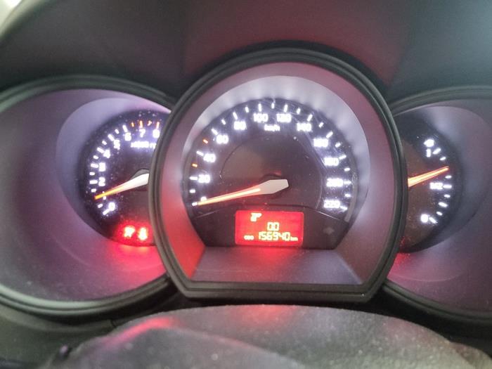 Kia Rio III 1.2 CVVT 16V Sloopvoertuig (2014, Zwart)