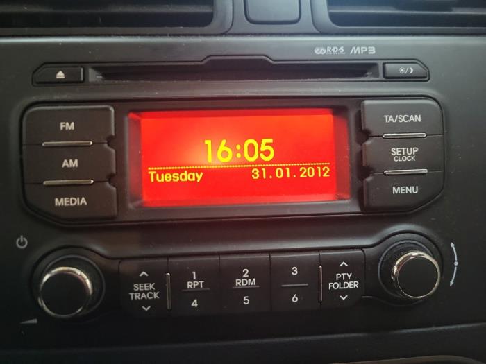 Kia Rio III 1.2 CVVT 16V Sloopvoertuig (2014, Zwart)