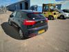 Kia Rio III 1.2 CVVT 16V Sloopvoertuig (2014, Zwart)