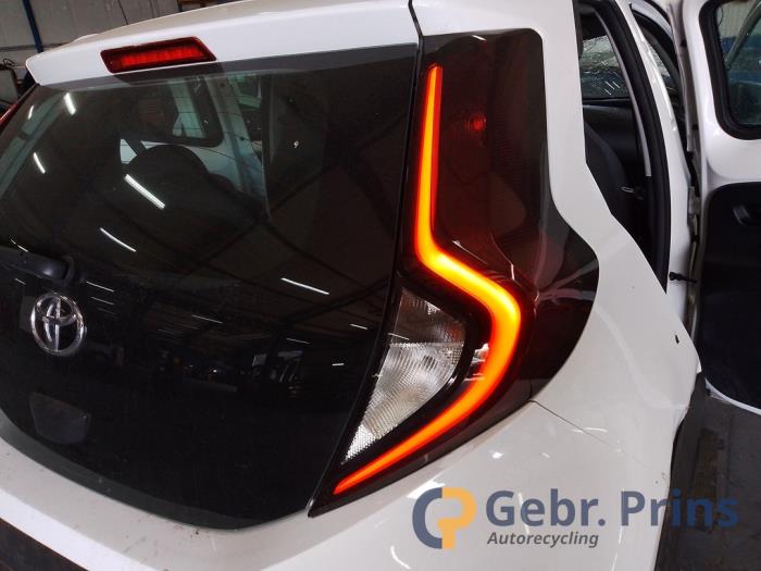 Toyota Aygo X 1.0 12V VVT-i Sloopvoertuig (2023, Wit)