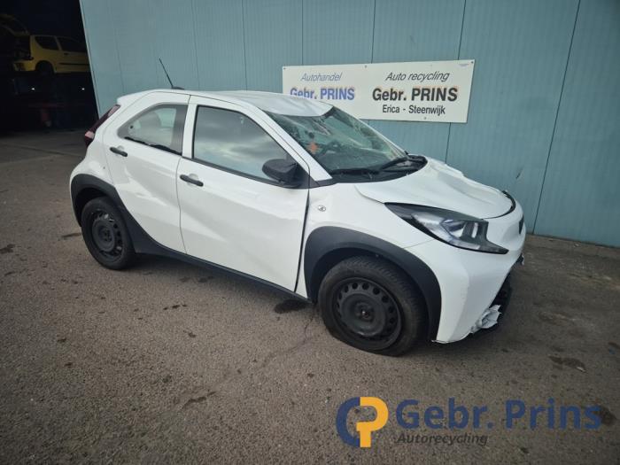 Toyota Aygo X 1.0 12V VVT-i Sloopvoertuig (2023, Wit)