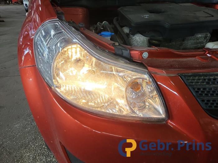 Suzuki SX4 1.6 16V VVT Comfort,Exclusive Autom. Sloopvoertuig (2007, Oranje)