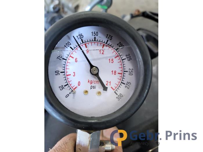 Chevrolet Aveo 1.4 16V LS Sloopvoertuig (2011, Grijs)