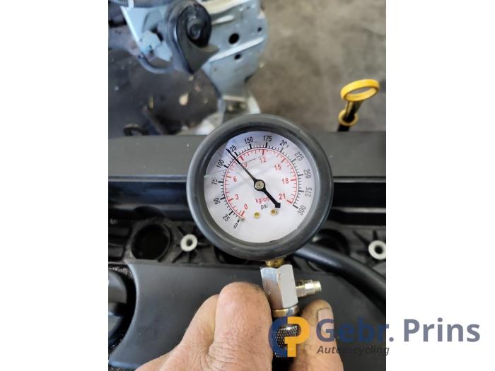 Chevrolet Aveo 1.4 16V LS Sloopvoertuig (2011, Grijs)