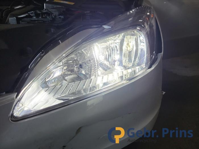 Peugeot 508 1.6 THP 16V Sloopvoertuig (2011, Wit)