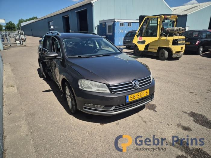 Volkswagen Passat Variant 1.4 TSI 16V Sloopvoertuig (2011, Bruin)