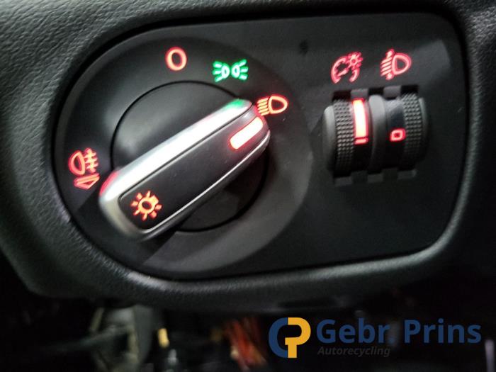 Audi A1 Sportback 1.2 TFSI Sloopvoertuig (2013, Zwart)