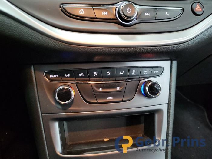 Opel Astra K Sports Tourer 1.2 Turbo 12V Sloopvoertuig (2020, Wit)