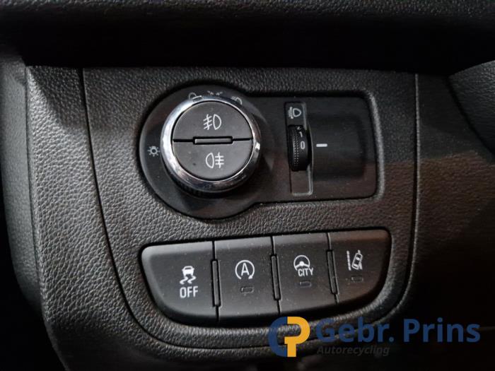 Opel Karl 1.0 12V Sloopvoertuig (2017, Zwart)