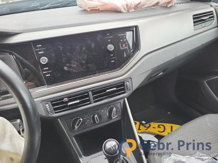 Volkswagen Polo VI 1.0 TSI 12V Sloopvoertuig (2018, Zwart)