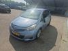 Toyota Yaris III 1.33 16V Dual VVT-I Sloopvoertuig (2012, Blauw)