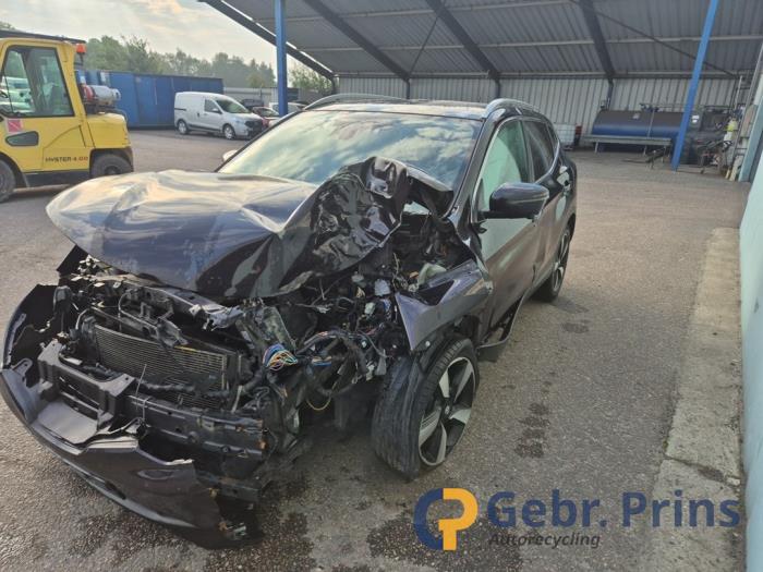Nissan Qashqai 1.2 DIG-T 16V Sloopvoertuig (2017, Paars)