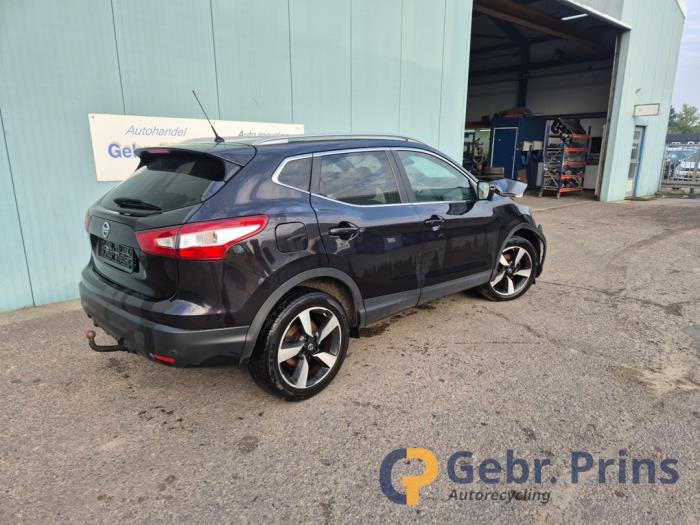 Nissan Qashqai 1.2 DIG-T 16V Sloopvoertuig (2017, Paars)