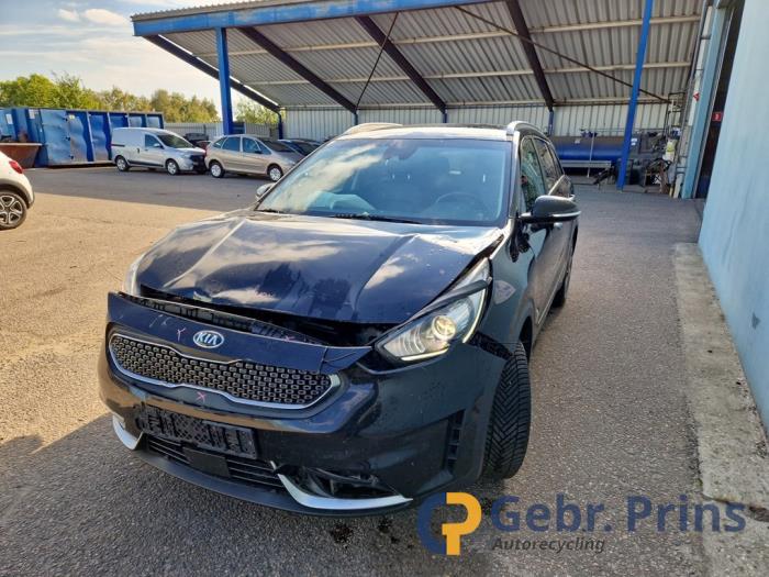Kia Niro I 1.6 GDI Hybrid Sloopvoertuig (2017, Zwart)