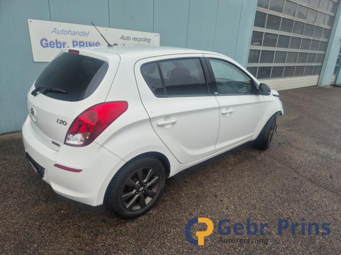 Hyundai i20 1.1 CRDi VGT 12V Sloopvoertuig (2014, Wit)