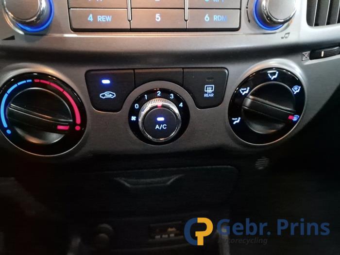 Hyundai i20 1.1 CRDi VGT 12V Sloopvoertuig (2014, Wit)