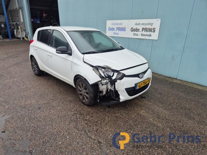Hyundai i20 1.1 CRDi VGT 12V Sloopvoertuig (2014, Wit)