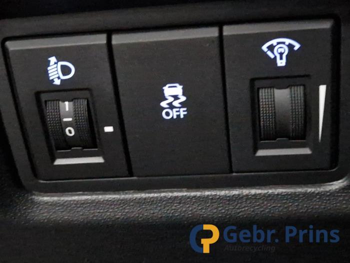 Hyundai i20 1.1 CRDi VGT 12V Sloopvoertuig (2014, Wit)