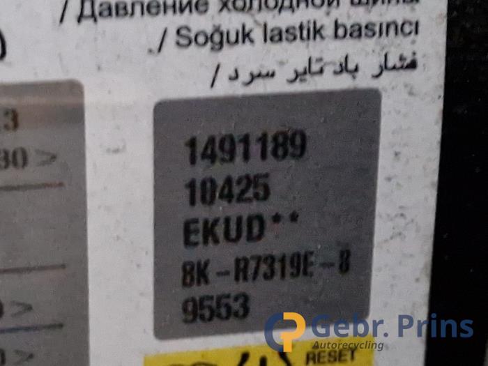 Peugeot 308 1.2 12V e-THP PureTech 130 Sloopvoertuig (2017, Blauw)