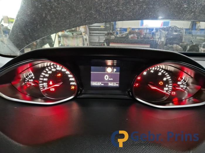 Peugeot 308 1.2 12V e-THP PureTech 130 Sloopvoertuig (2017, Blauw)