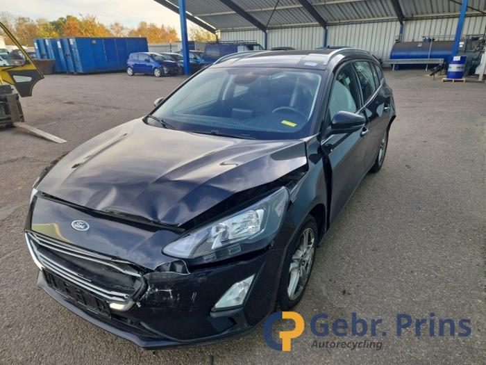 Ford Focus 4 Wagon 1.0 Ti-VCT EcoBoost 12V 100 Sloopvoertuig (2020, Zwart)