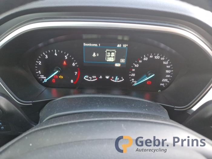 Ford Focus 4 Wagon 1.0 Ti-VCT EcoBoost 12V 100 Sloopvoertuig (2020, Zwart)