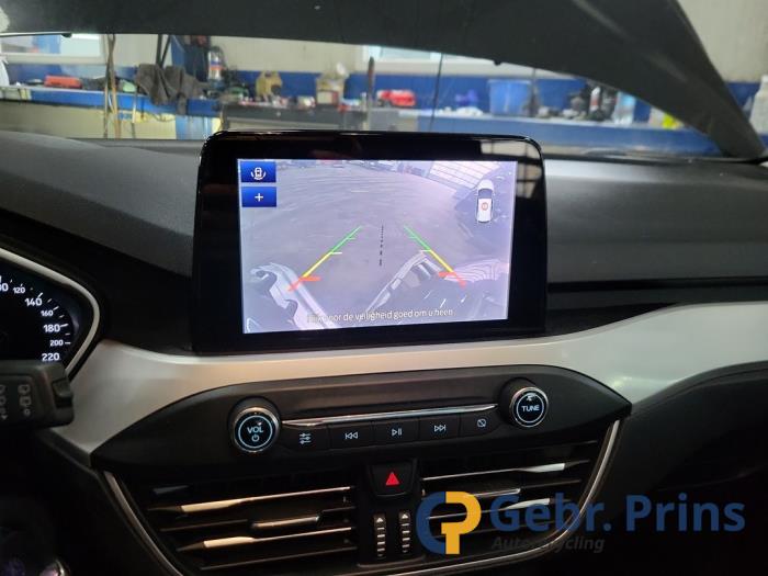 Ford Focus 4 Wagon 1.0 Ti-VCT EcoBoost 12V 100 Sloopvoertuig (2020, Zwart)