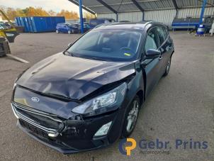 Ford Focus 4 Wagon 1.0 Ti-VCT EcoBoost 12V 100 Sloopvoertuig (2020, Zwart)