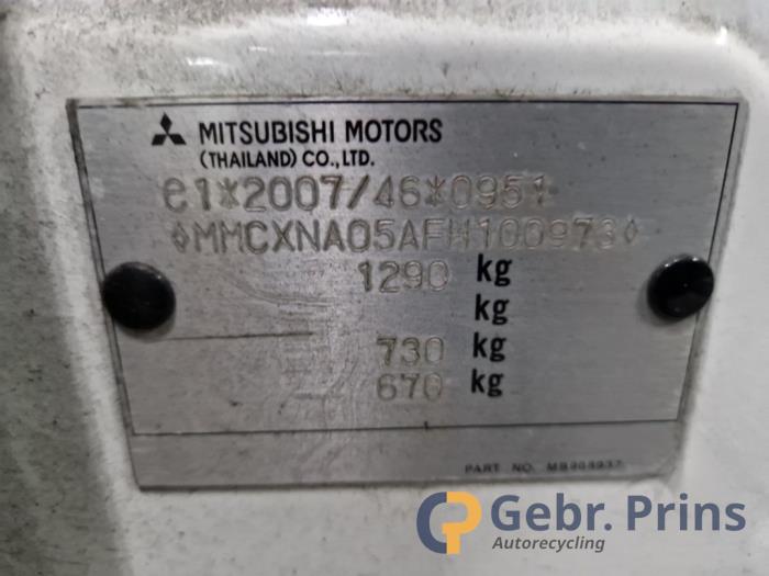 Mitsubishi Space Star 1.0 12V Sloopvoertuig (2015, Wit)