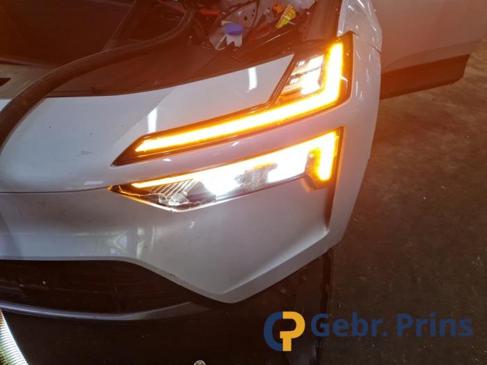 Polestar Polestar 4 Long Range Dual Motor 100 kWh Sloopvoertuig (2025, Grijs)