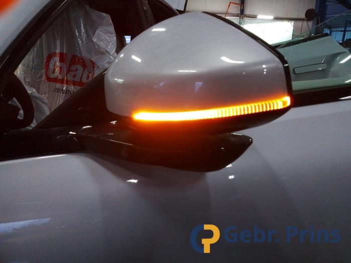 Polestar Polestar 4 Long Range Dual Motor 100 kWh Sloopvoertuig (2025, Grijs)