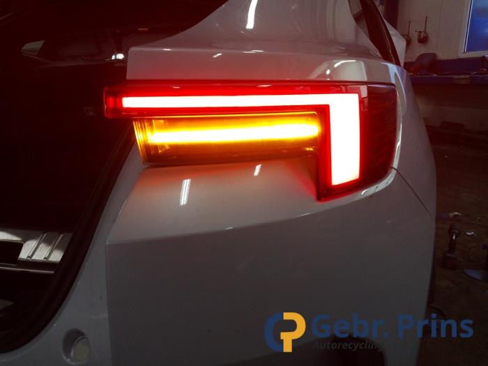 Polestar Polestar 4 Long Range Dual Motor 100 kWh Sloopvoertuig (2025, Grijs)