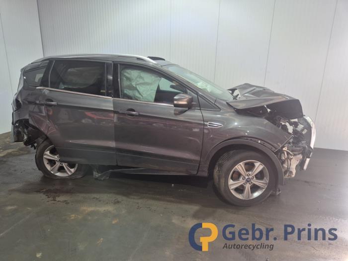 Ford Kuga II 1.5 EcoBoost 16V 150 Sloopvoertuig (2015, Grijs)