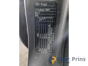 Ford Kuga II 1.5 EcoBoost 16V 150 Sloopvoertuig (2015, Grijs)