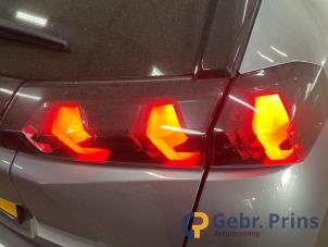 Peugeot 2008 1.2 VTi 12V PureTech 130 Sloopvoertuig (2021, Grijs)