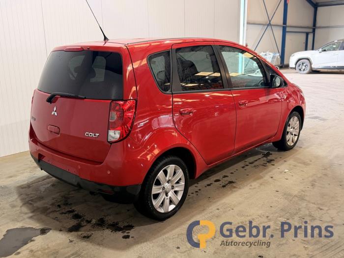 Mitsubishi Colt 1.3 16V Sloopvoertuig (2011, Rood)
