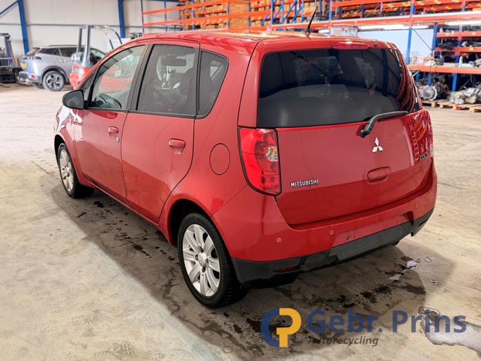 Mitsubishi Colt 1.3 16V Sloopvoertuig (2011, Rood)