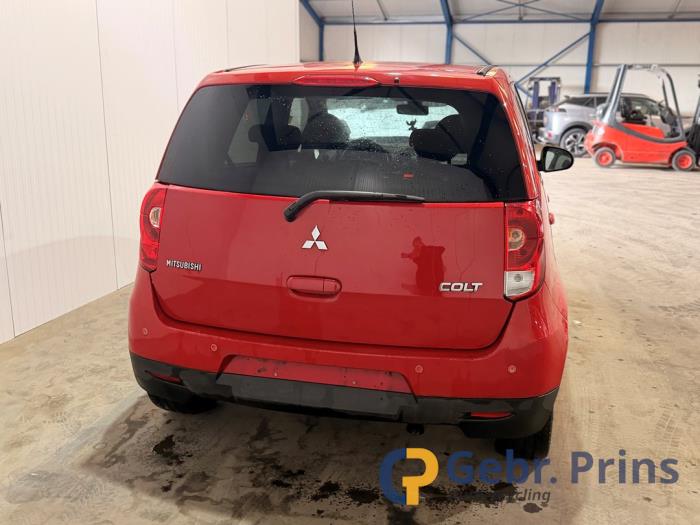 Mitsubishi Colt 1.3 16V Sloopvoertuig (2011, Rood)
