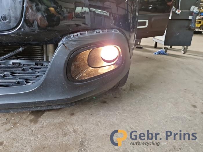 Citroen C3 1.2 12V e-THP PureTech 110 Sloopvoertuig (2020, Zwart)
