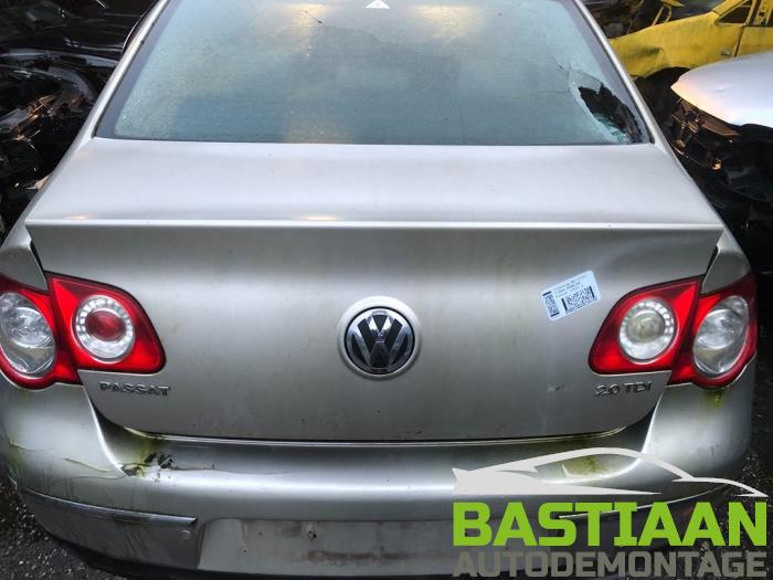 Volkswagen Passat 2.0 TDI 16V 140 Sloopvoertuig (2006, Beige)
